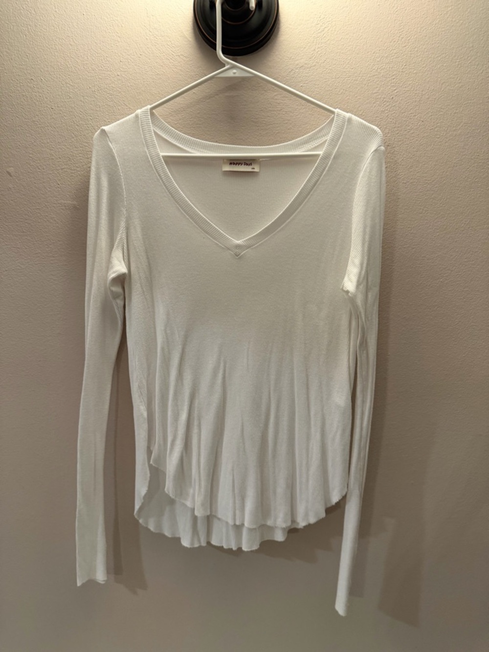 Happy Days Womens White Ribbed V-Neck‎ Long Sleeve High Low Top Small HD-250